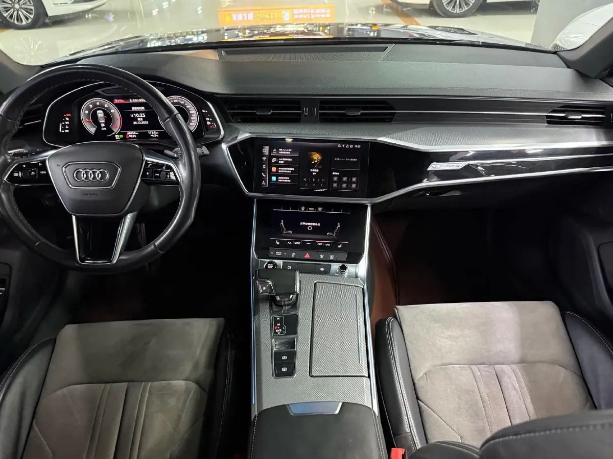 2023 Audi A6L 2.0T 245HP L4 7DCT,autocango,china used car exporter,china ev exporter,chinese used car exporter,chinese used ev exporter