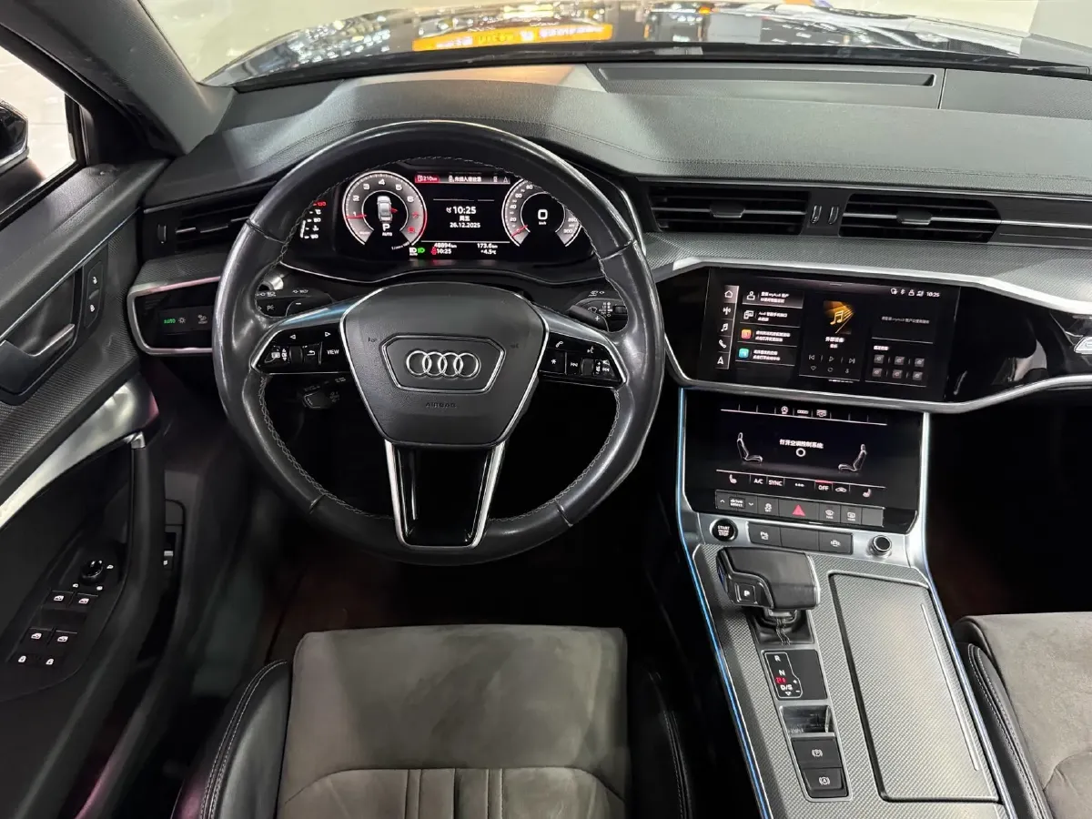 2023 Audi A6L 2.0T 245HP L4 7DCT,autocango,china used car exporter,china ev exporter,chinese used car exporter,chinese used ev exporter