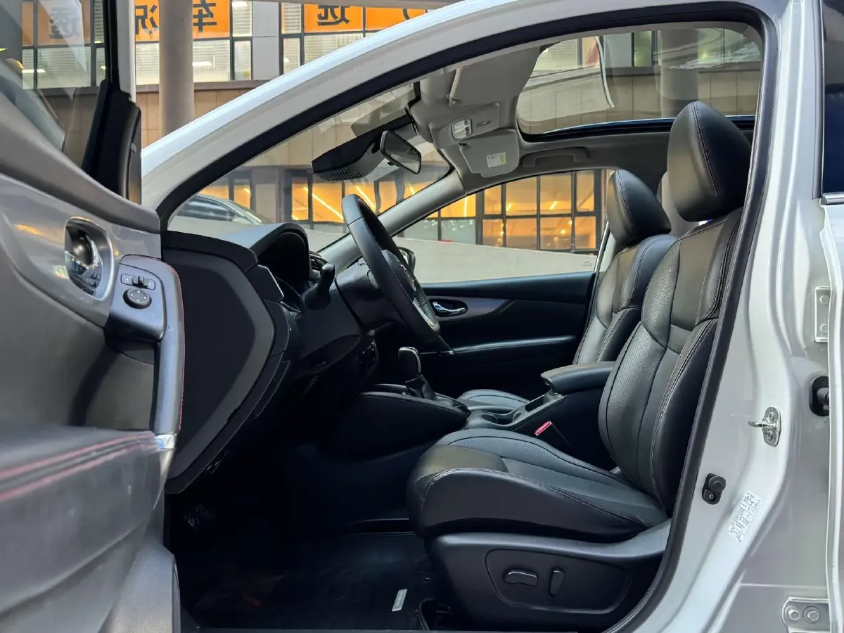 2022 Nissan Qashqai 2.0L 151HP L4 CVT,autocango,china used car exporter,china ev exporter,chinese used car exporter,chinese used ev exporter