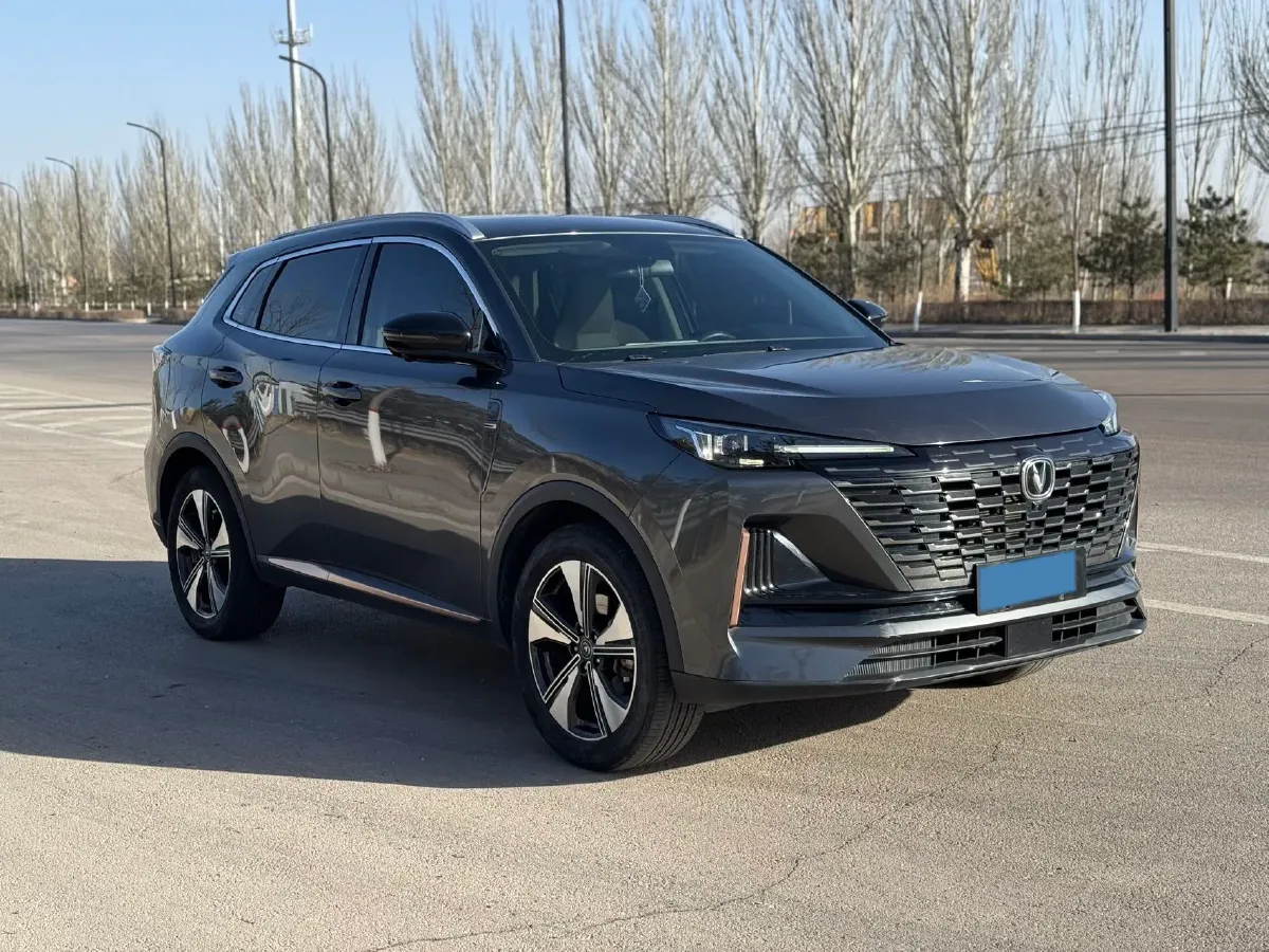2022 ChangAn Oshan X7 Plus 1.5T 188HP L4 7DCT,autocango,china used car exporter,china ev exporter,chinese used car exporter,chinese used ev exporter