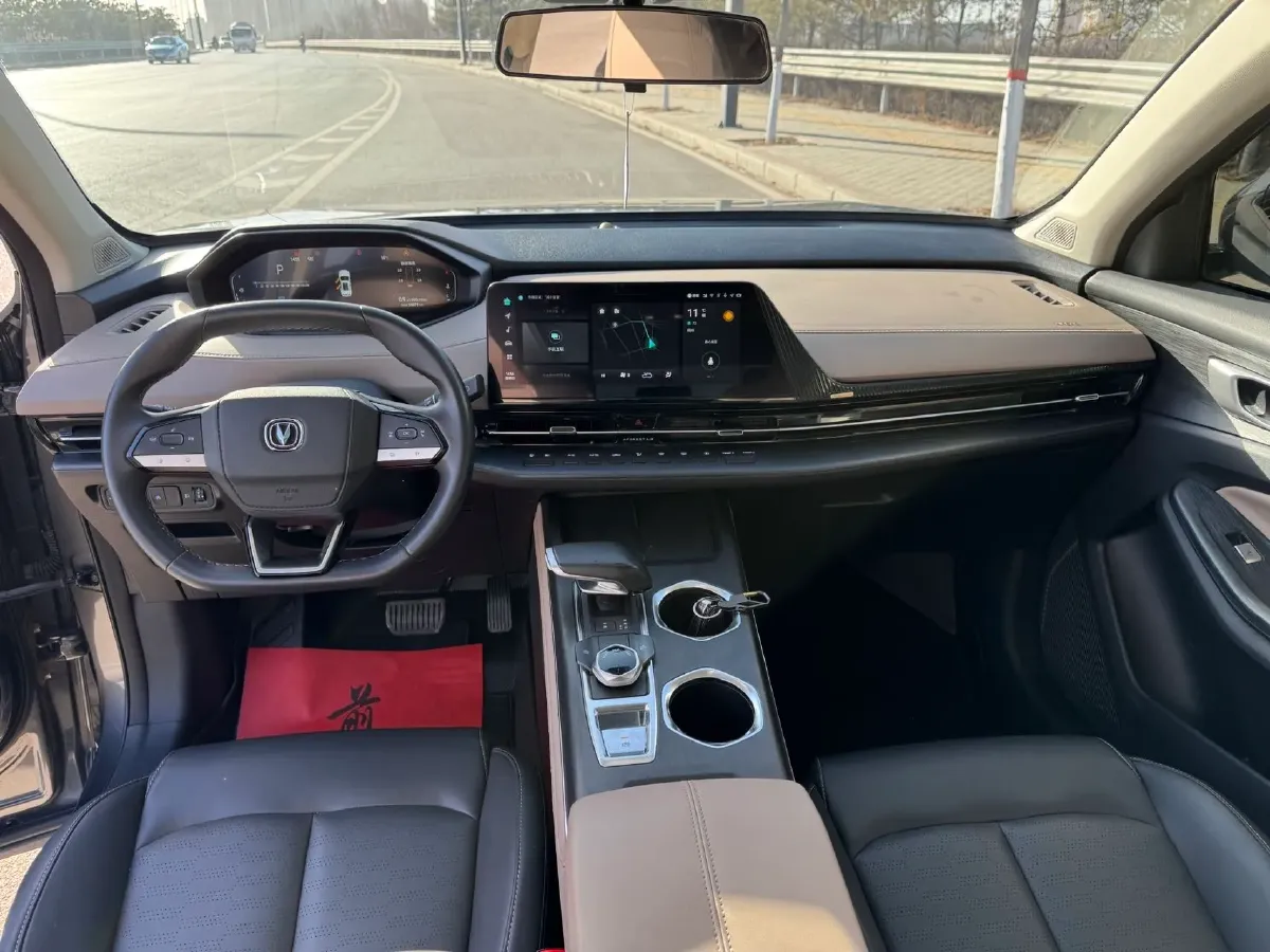 2022 ChangAn Oshan X7 Plus 1.5T 188HP L4 7DCT,autocango,china used car exporter,china ev exporter,chinese used car exporter,chinese used ev exporter