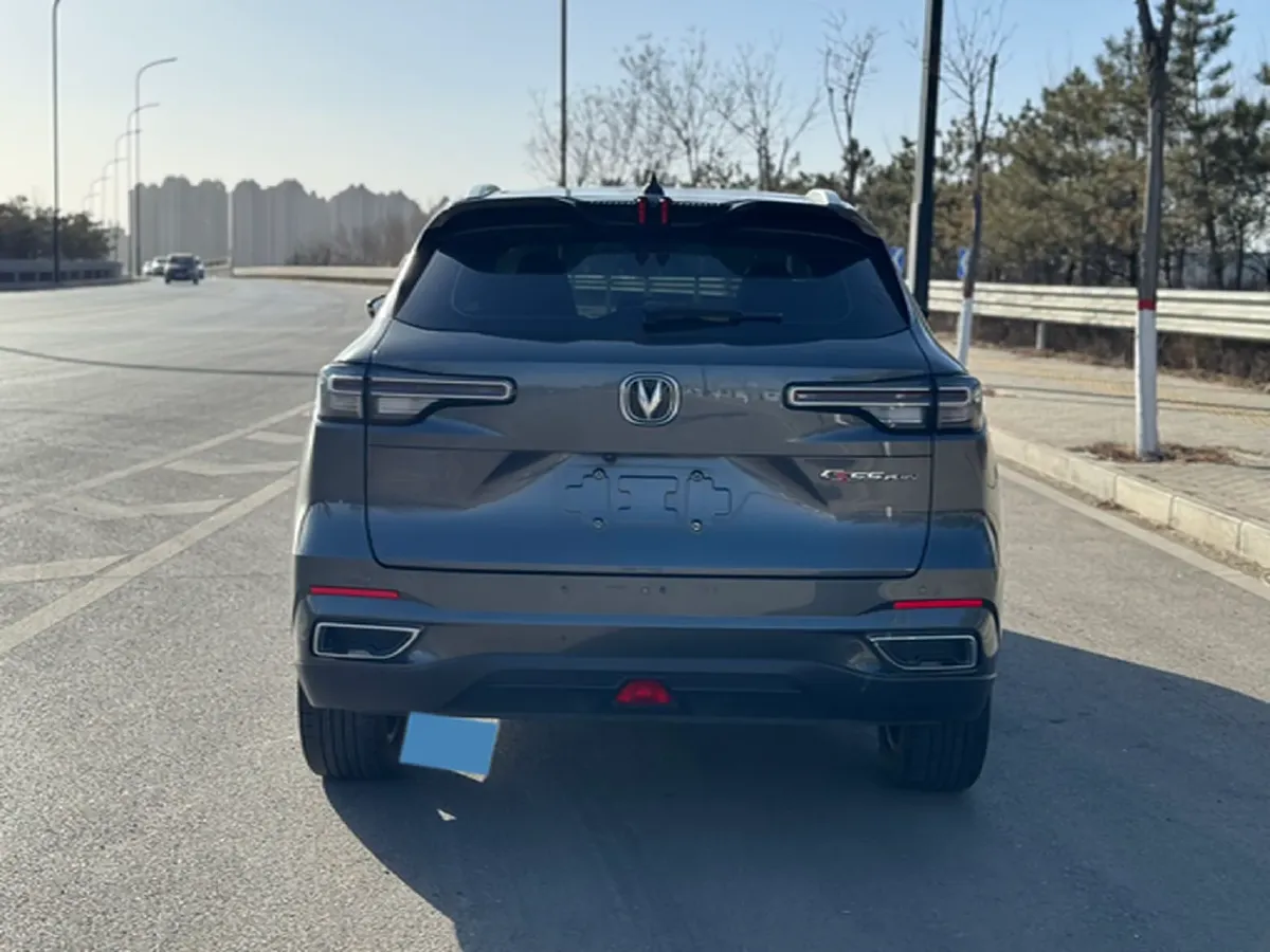 2022 ChangAn Oshan X7 Plus 1.5T 188HP L4 7DCT,autocango,china used car exporter,china ev exporter,chinese used car exporter,chinese used ev exporter