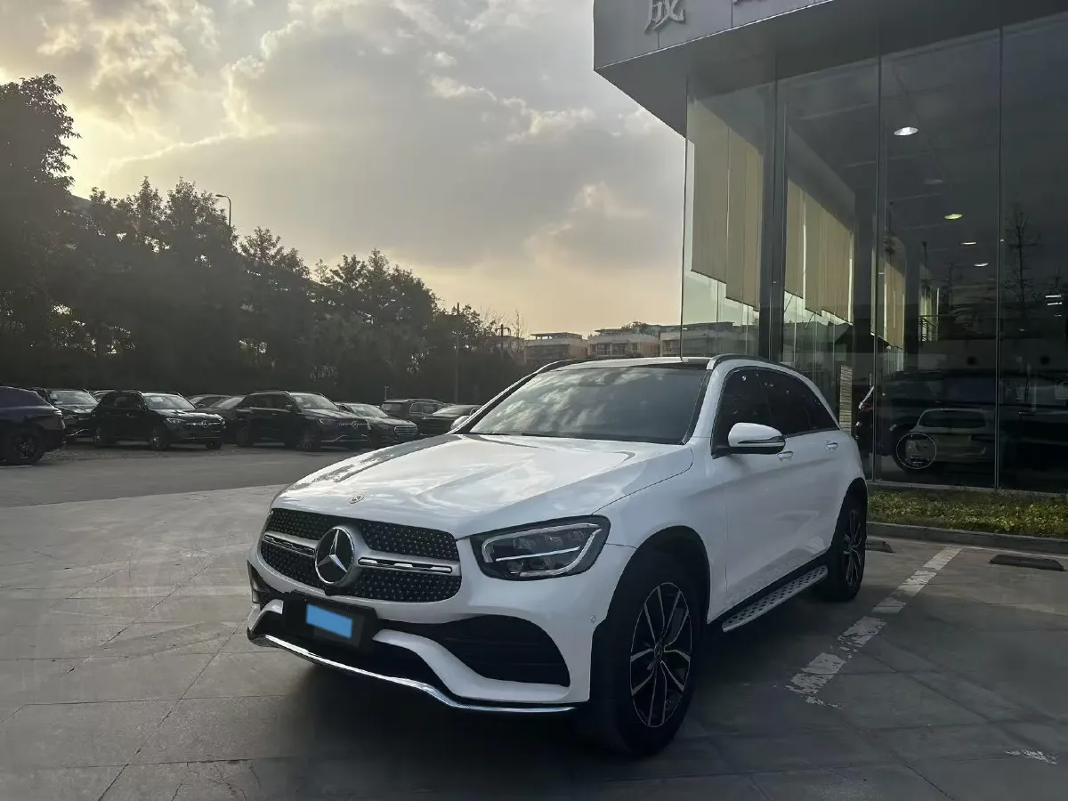 2021 Mercedes-Benz GLC Class 2.0T 258HP L4 9AT,autocango,china used car exporter,china ev exporter,chinese used car exporter,chinese used ev exporter