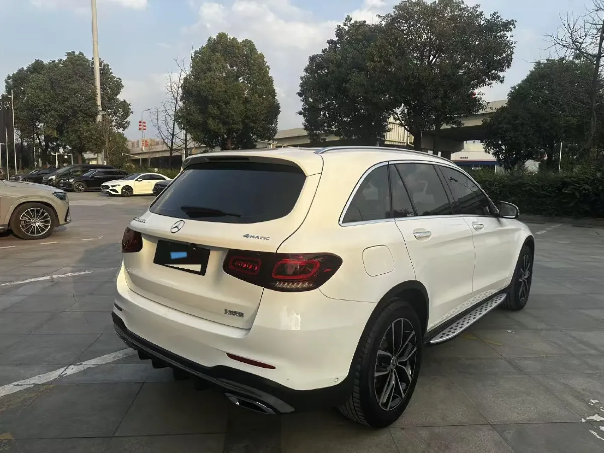 2021 Mercedes-Benz GLC Class 2.0T 258HP L4 9AT,autocango,china used car exporter,china ev exporter,chinese used car exporter,chinese used ev exporter