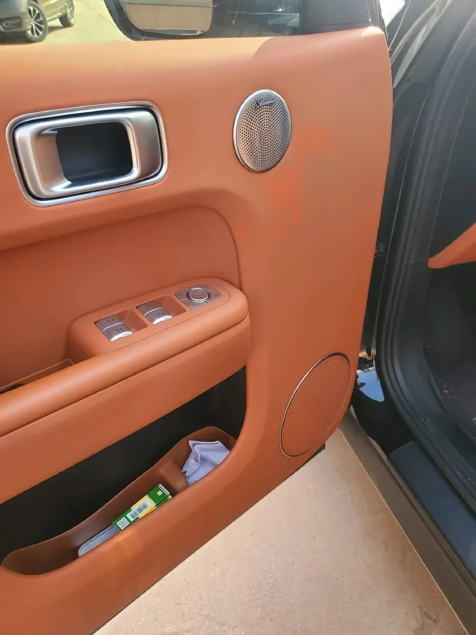 2023 Li L8 Range Extended 154HP REEV 40.9KWH,autocango,china used car exporter,china ev exporter,chinese used car exporter,chinese used ev exporter