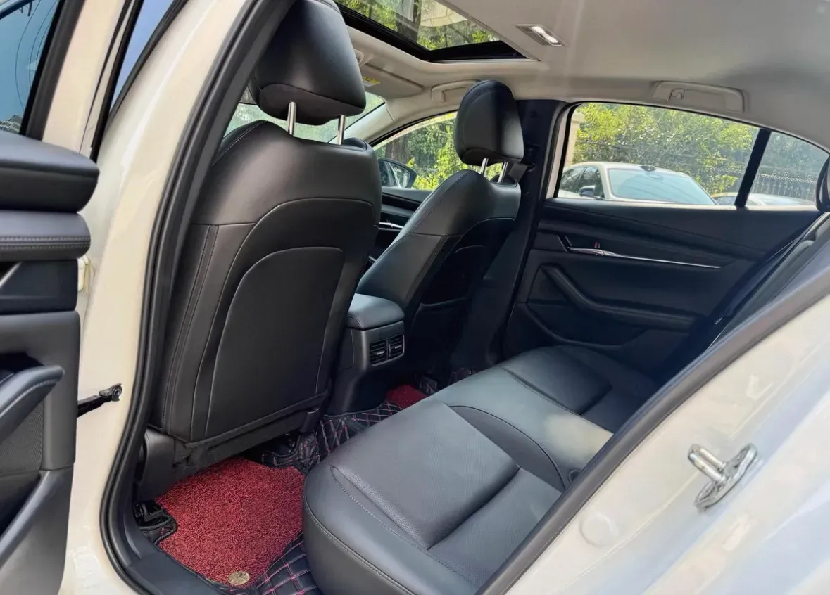 2023 Mazda 3 Axela 2.0L 158HP L4 6AT,autocango,china used car exporter,china ev exporter,chinese used car exporter,chinese used ev exporter