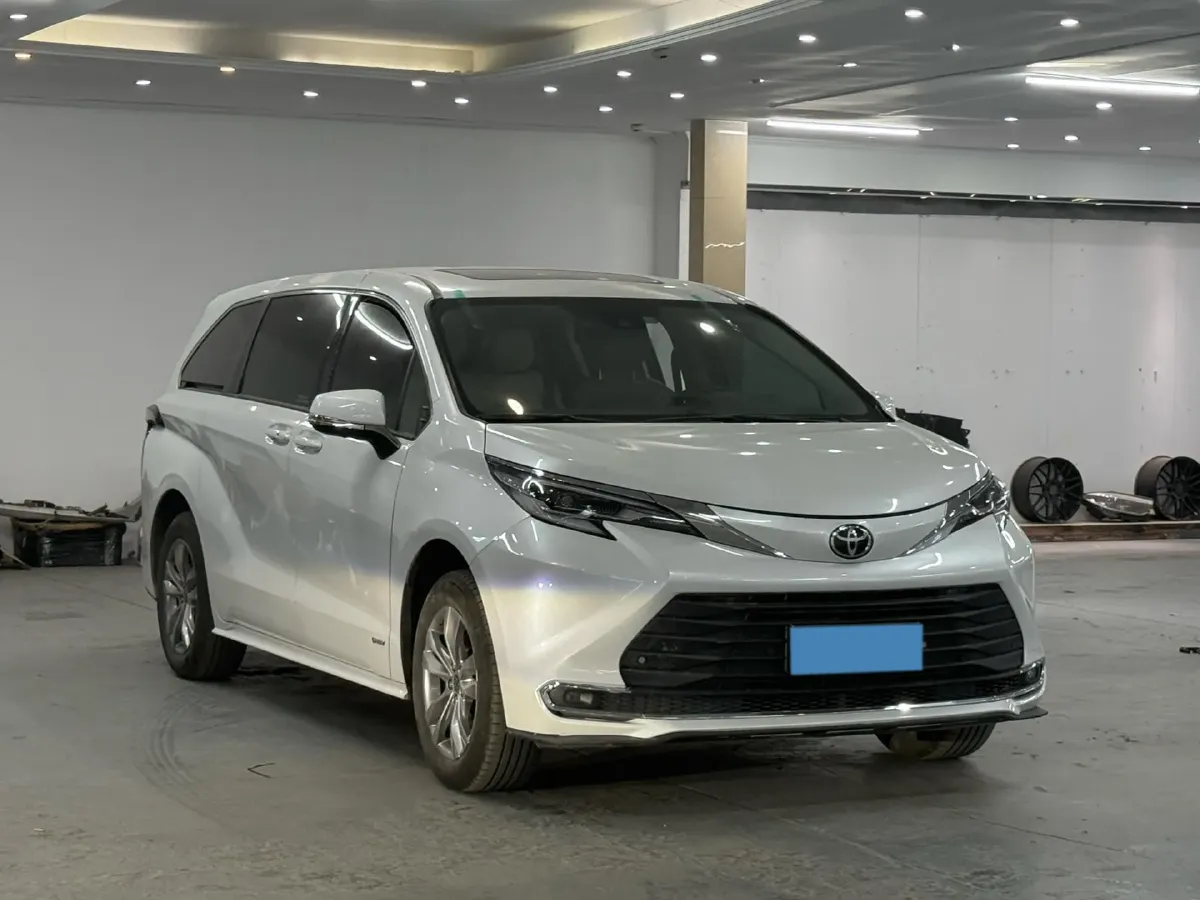 2024 Toyota Sienna 2.5L 189HP L4 E-CVT Hybrid,autocango,china used car exporter,china ev exporter,chinese used car exporter,chinese used ev exporter