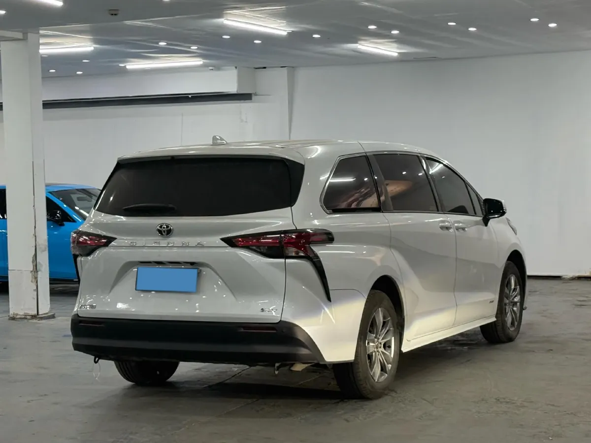 2024 Toyota Sienna 2.5L 189HP L4 E-CVT Hybrid,autocango,china used car exporter,china ev exporter,chinese used car exporter,chinese used ev exporter
