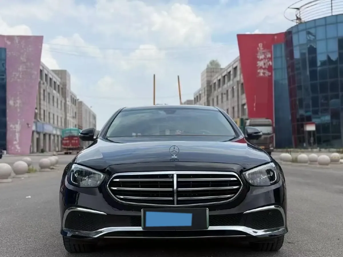 2023 Mercedes-Benz E Class 2.0T 211HP L4 9AT PHEV 25.4KWH,autocango,china used car exporter,china ev exporter,chinese used car exporter,chinese used ev exporter