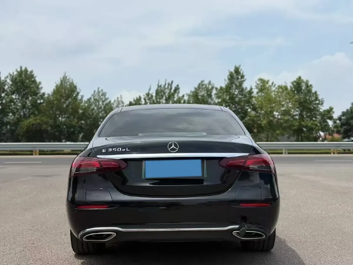 2023 Mercedes-Benz E Class 2.0T 211HP L4 9AT PHEV 25.4KWH,autocango,china used car exporter,china ev exporter,chinese used car exporter,chinese used ev exporter