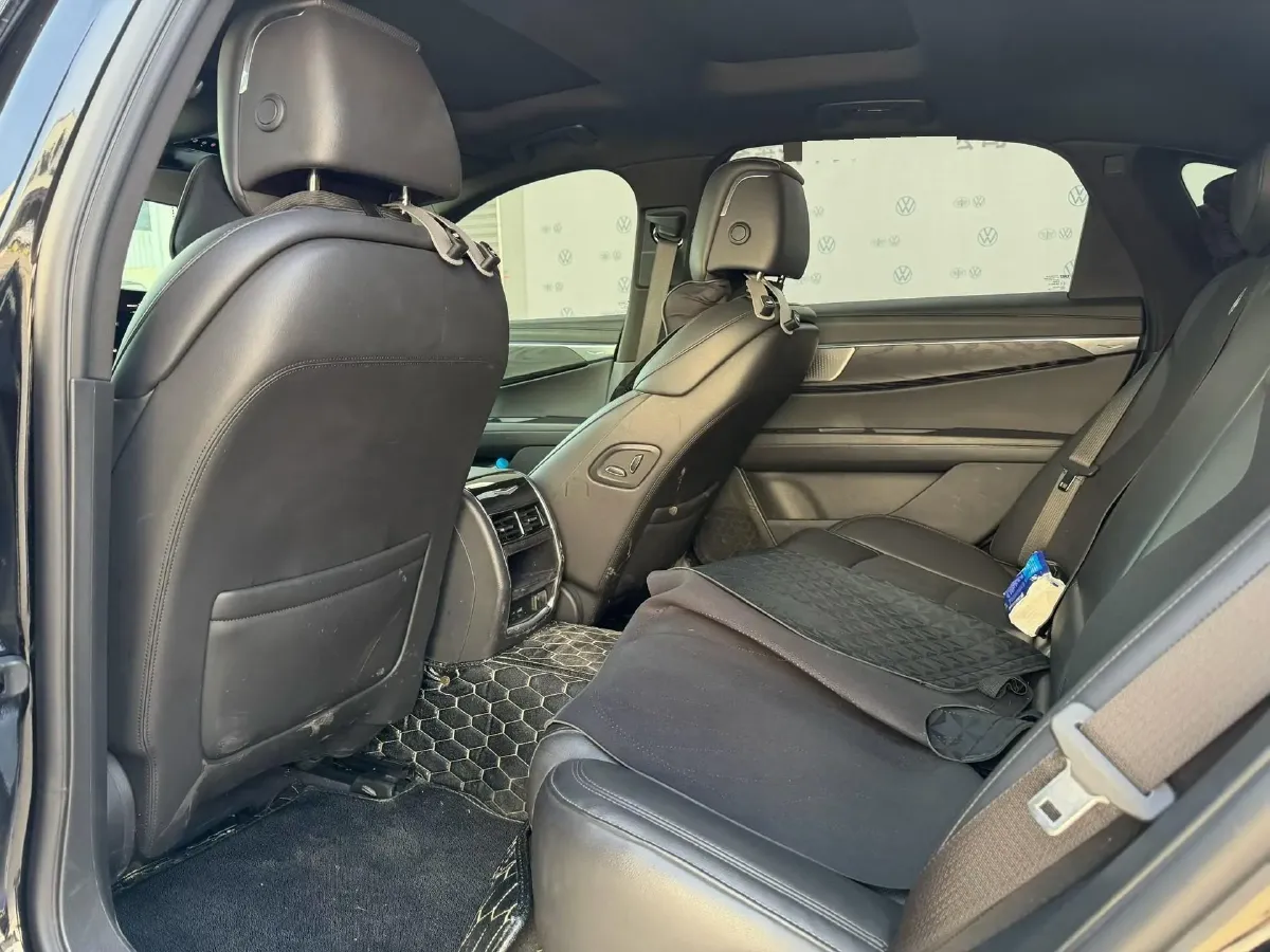 2023 Cadillac CT6 2.0T 237HP L4 10AT,autocango,china used car exporter,china ev exporter,chinese used car exporter,chinese used ev exporter