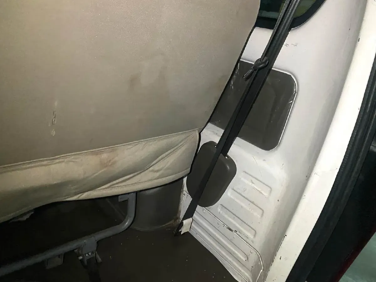 2016 WuLing RongGuang V 1.5L 112HP L4 5MT,autocango,china used car exporter,china ev exporter,chinese used car exporter,chinese used ev exporter