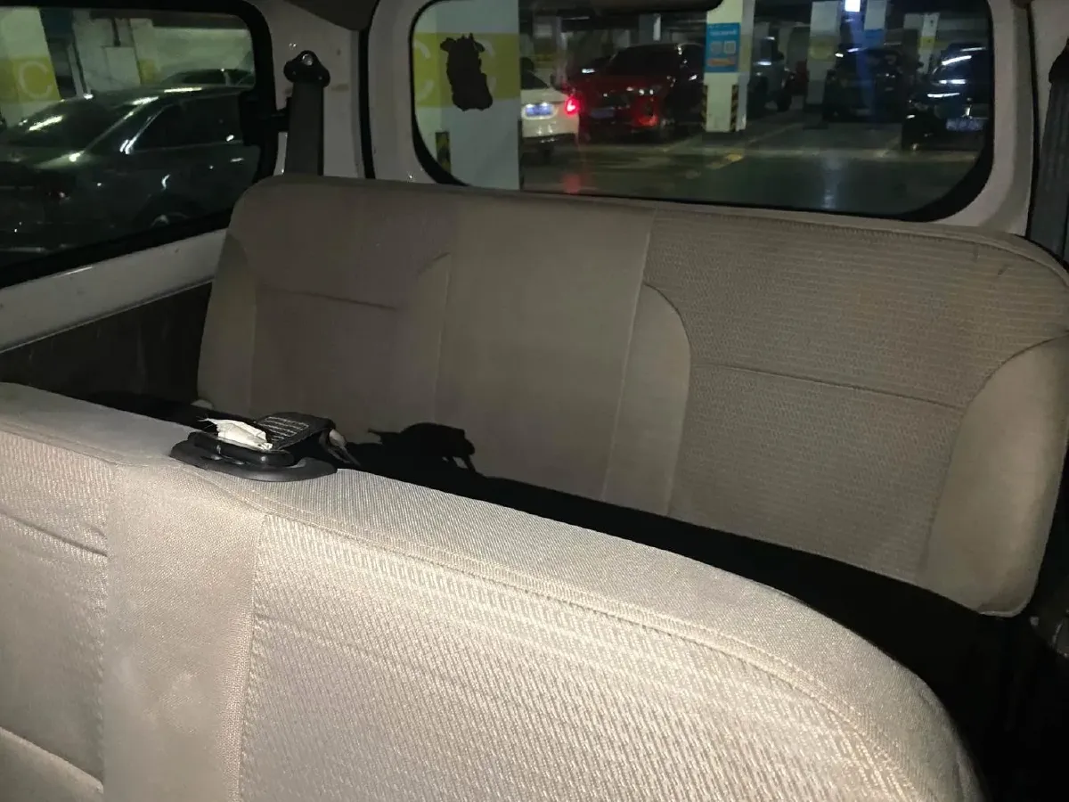 2016 WuLing RongGuang V 1.5L 112HP L4 5MT,autocango,china used car exporter,china ev exporter,chinese used car exporter,chinese used ev exporter