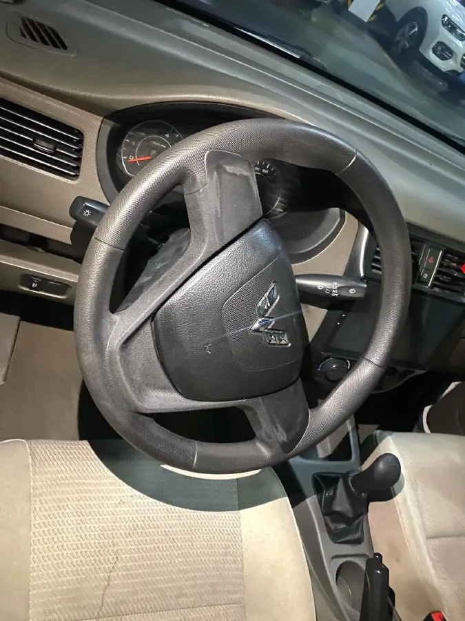 2016 WuLing RongGuang V 1.5L 112HP L4 5MT,autocango,china used car exporter,china ev exporter,chinese used car exporter,chinese used ev exporter