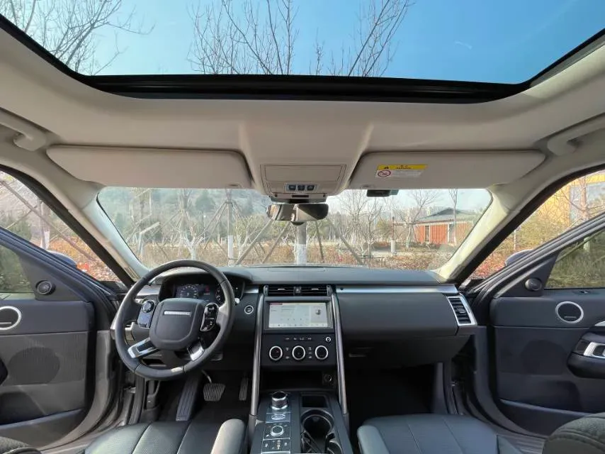 2020 Land Rover Discovery 2.0T 300HP L4 8AT,autocango,china used car exporter,china ev exporter,chinese used car exporter,chinese used ev exporter