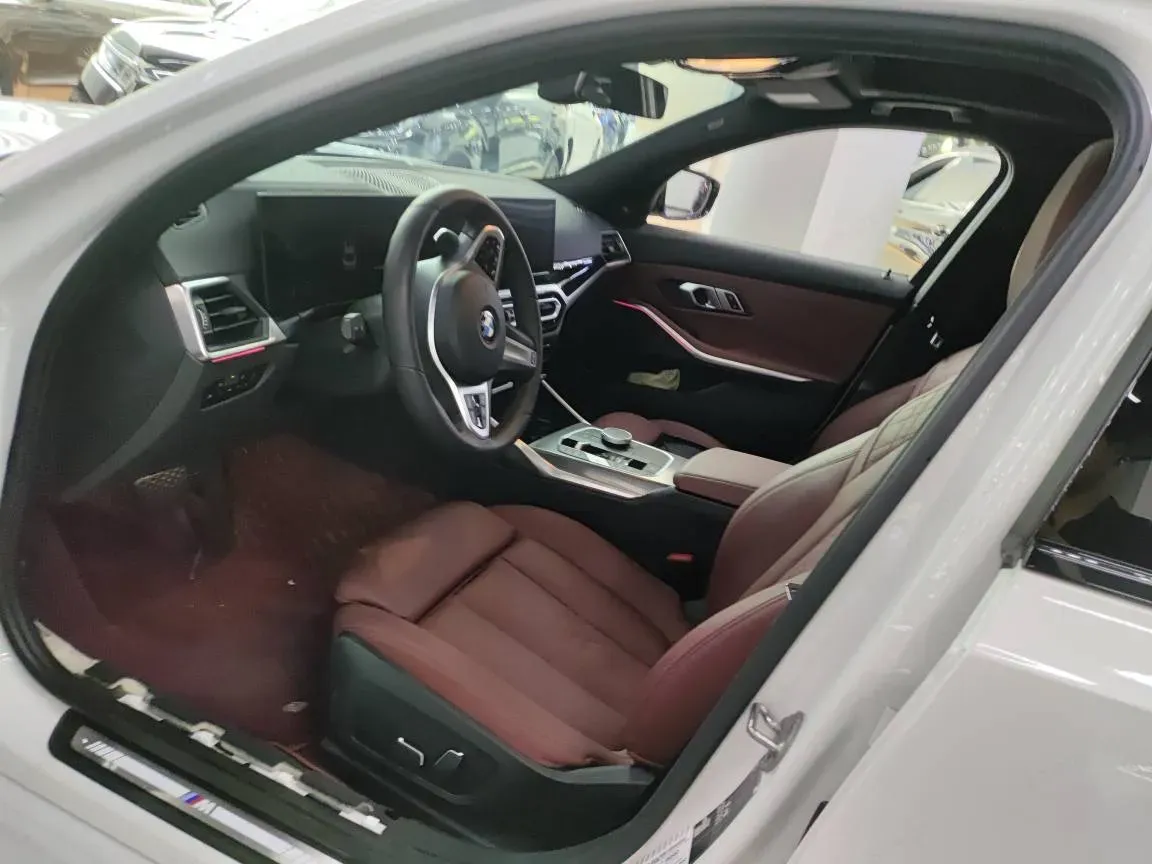 2024 BMW 3 Series 2.0T 184HP L4 8AT,autocango,china used car exporter,china ev exporter,chinese used car exporter,chinese used ev exporter