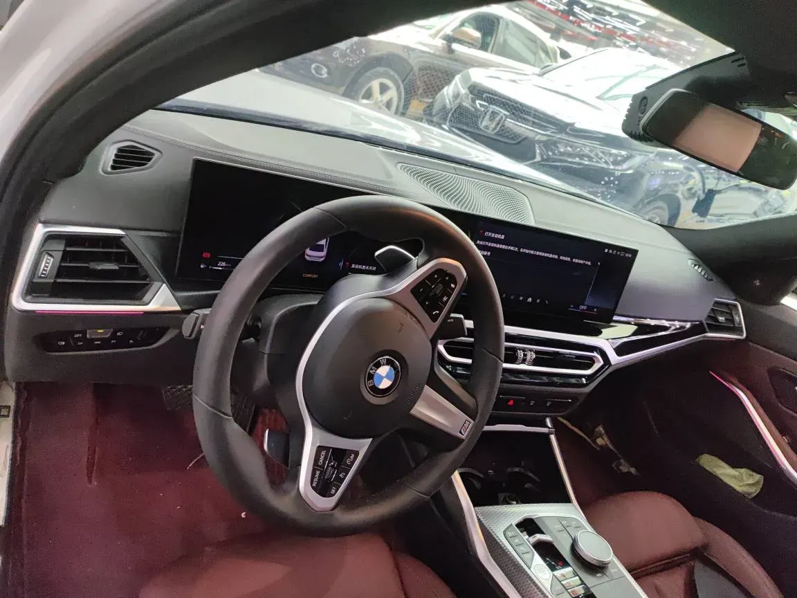 2024 BMW 3 Series 2.0T 184HP L4 8AT,autocango,china used car exporter,china ev exporter,chinese used car exporter,chinese used ev exporter