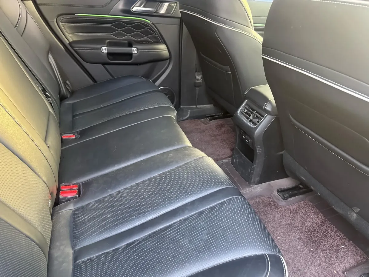 2024 Tank 300 2.0T 227HP L4 8AT,autocango,china used car exporter,china ev exporter,chinese used car exporter,chinese used ev exporter