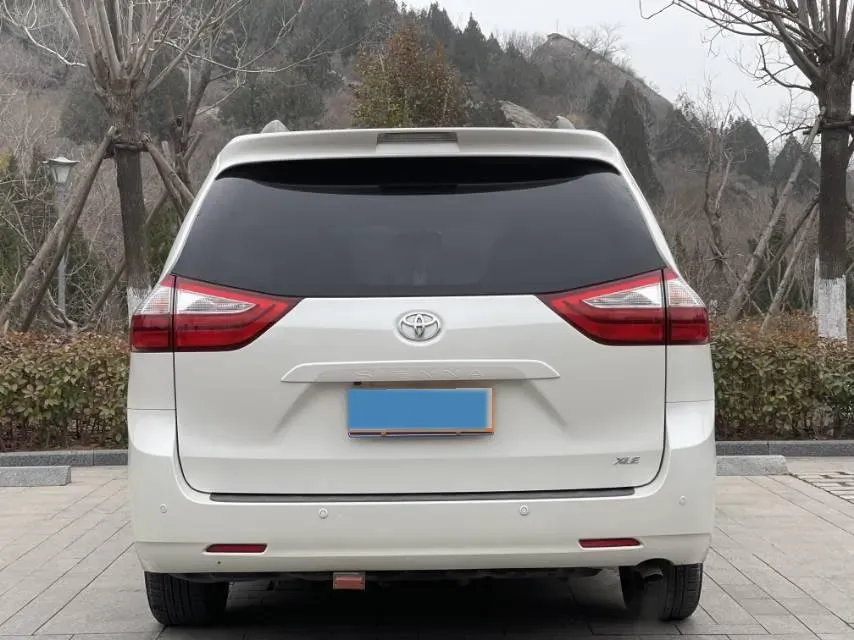 2018 Toyota Highlander 2.0T 220HP L4 6AT,autocango,china used car exporter,china ev exporter,chinese used car exporter,chinese used ev exporter