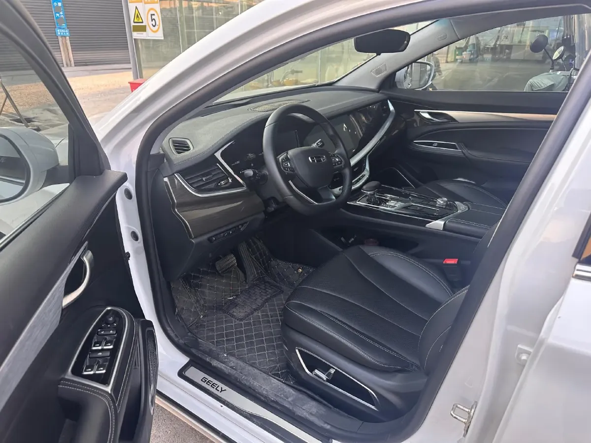 2021 MAXUS T70 2.0T 163HP L4 6AT,autocango,china used car exporter,china ev exporter,chinese used car exporter,chinese used ev exporter