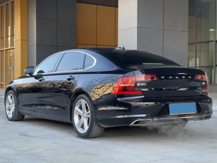 2017 Volvo S90 2.0T 190HP L4 8AT,autocango,china used car exporter,china ev exporter,chinese used car exporter,chinese used ev exporter