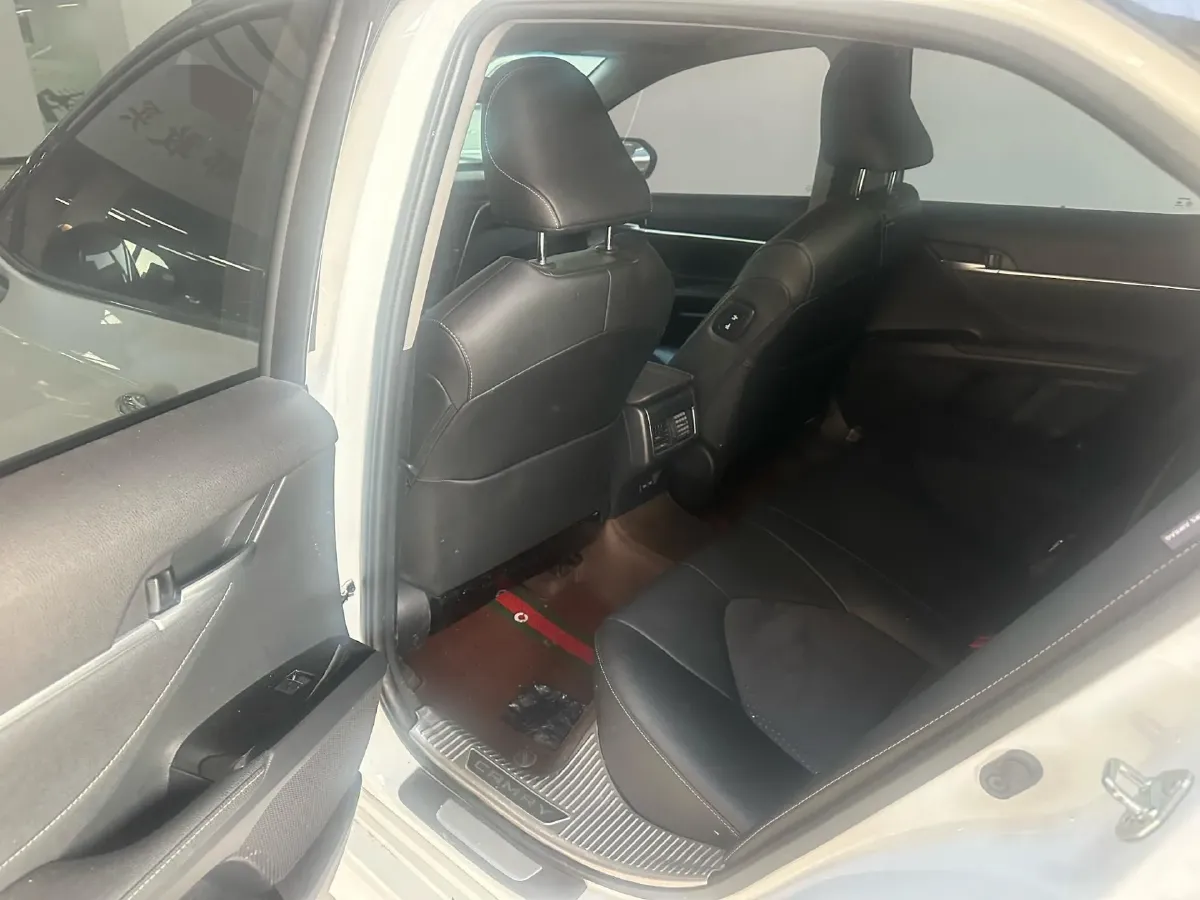 2023 Toyota Camry 2.5L 207HP L4 8AT,autocango,china used car exporter,china ev exporter,chinese used car exporter,chinese used ev exporter