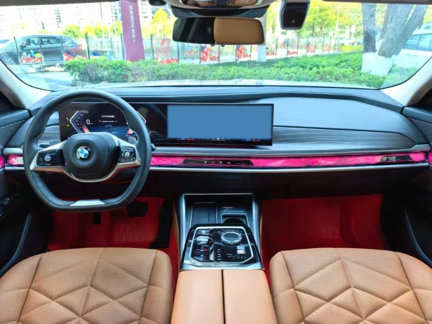 2023 BMW 7 Series 3.0T 272HP L6 8AT,autocango,china used car exporter,china ev exporter,chinese used car exporter,chinese used ev exporter