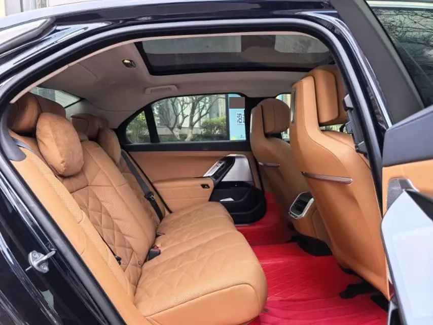 2023 BMW 7 Series 3.0T 272HP L6 8AT,autocango,china used car exporter,china ev exporter,chinese used car exporter,chinese used ev exporter