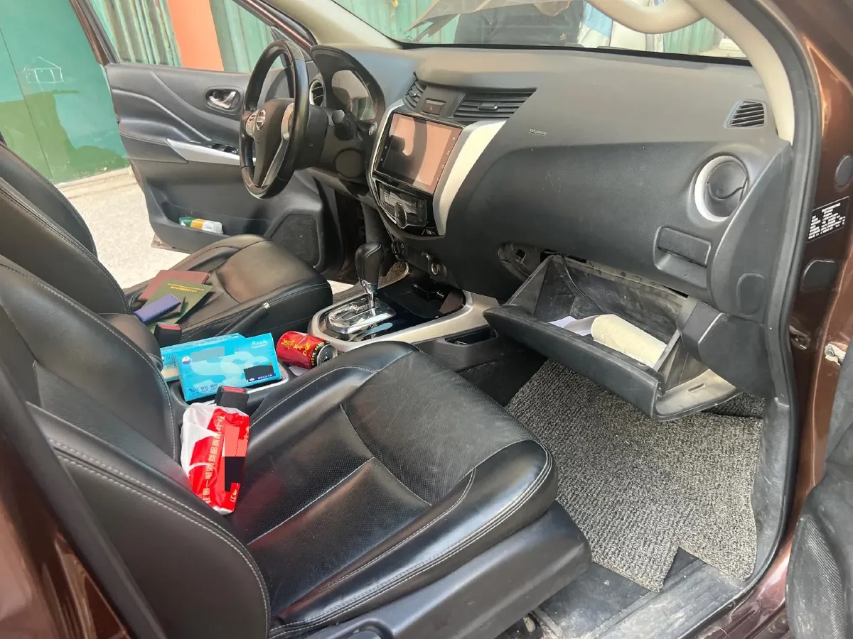 2021 Nissan Navara 2.5L 190HP L4 7AT,autocango,china used car exporter,china ev exporter,chinese used car exporter,chinese used ev exporter