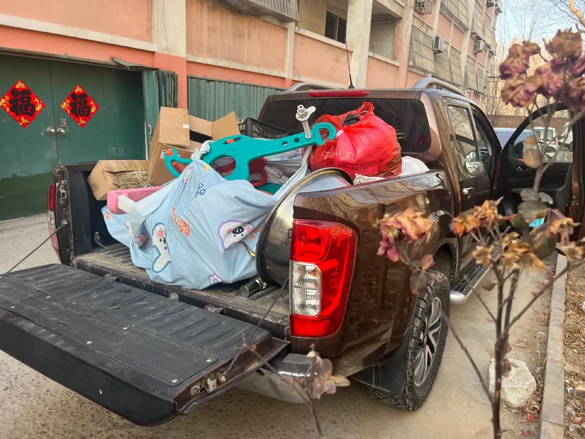 2021 Nissan Navara 2.5L 190HP L4 7AT,autocango,china used car exporter,china ev exporter,chinese used car exporter,chinese used ev exporter