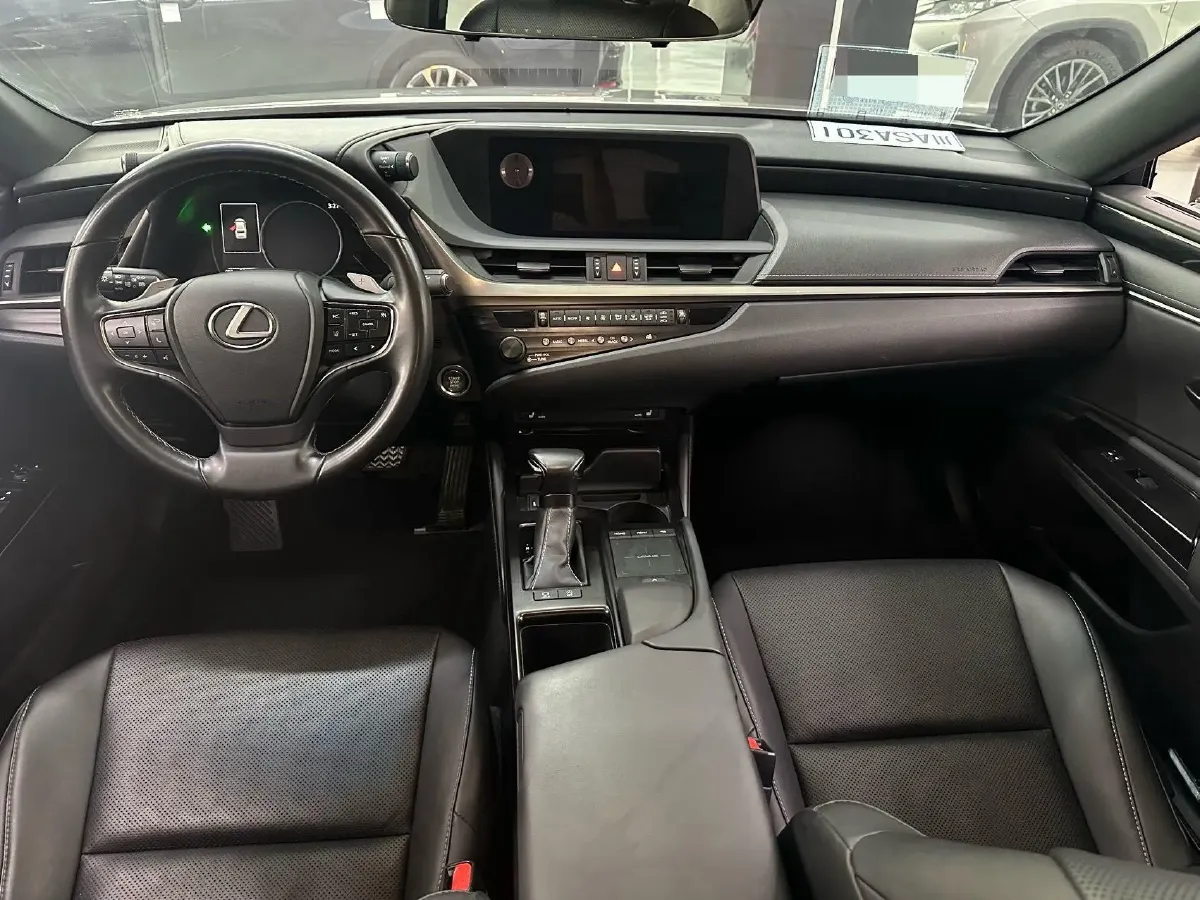 2018 Lexus ES 2.0L 167HP L4 6AT,autocango,china used car exporter,china ev exporter,chinese used car exporter,chinese used ev exporter