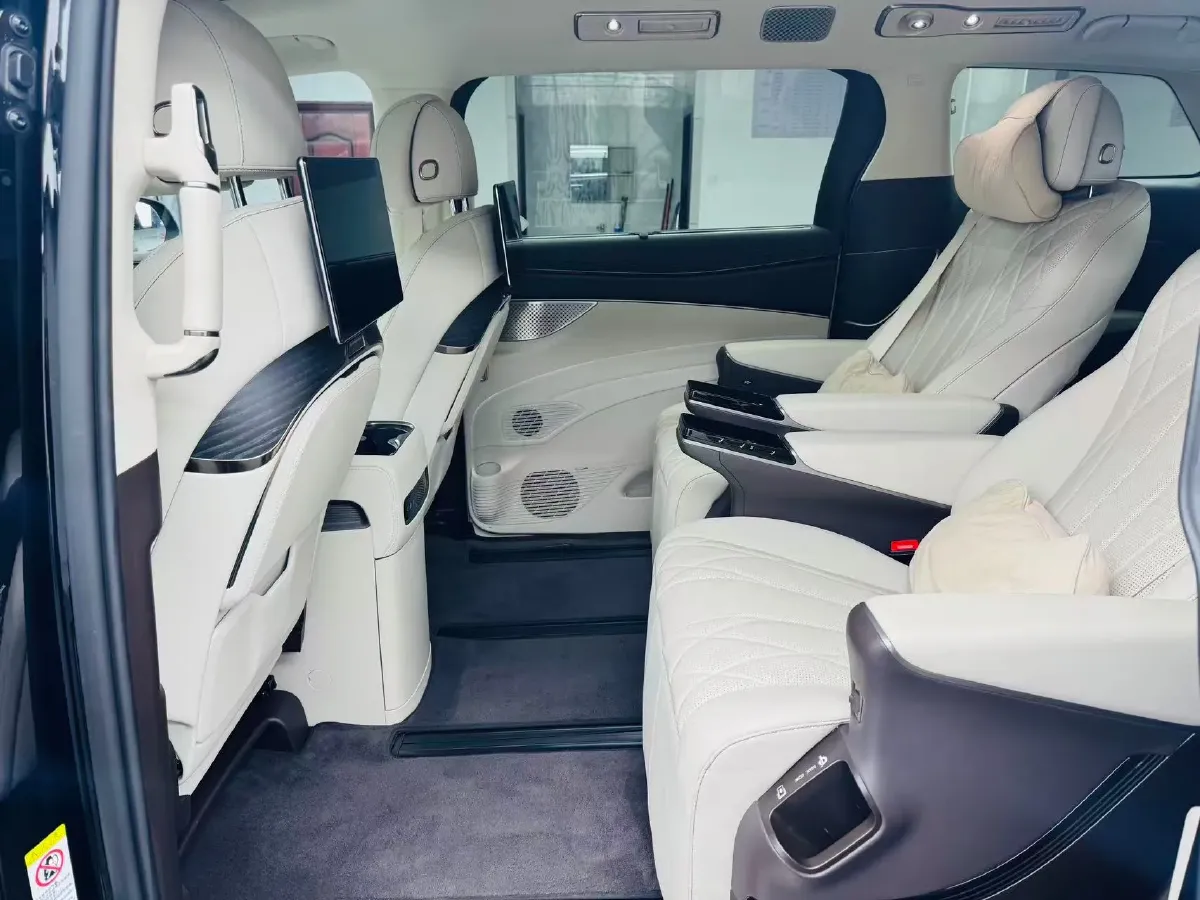 2025 Denza D9 1.5T 156HP L4 E-CVT PHEV 40KWH,autocango,china used car exporter,china ev exporter,chinese used car exporter,chinese used ev exporter