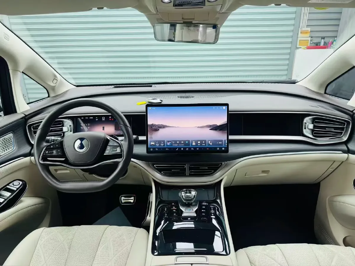 2025 Denza D9 1.5T 156HP L4 E-CVT PHEV 40KWH,autocango,china used car exporter,china ev exporter,chinese used car exporter,chinese used ev exporter