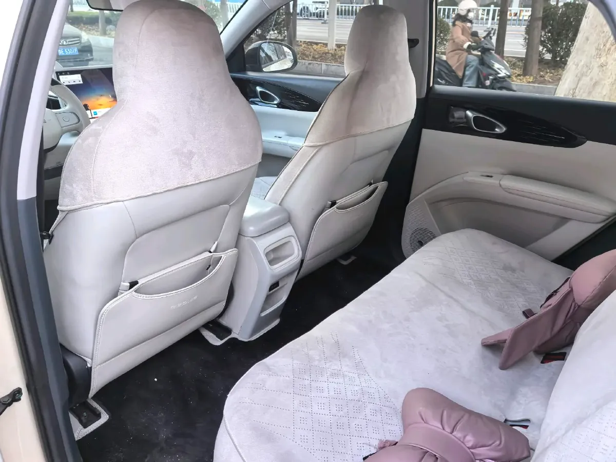 2025 ChangAn KuaYue KuaYueXing V5 EV BEV 41.87KWH,autocango,china used car exporter,china ev exporter,chinese used car exporter,chinese used ev exporter