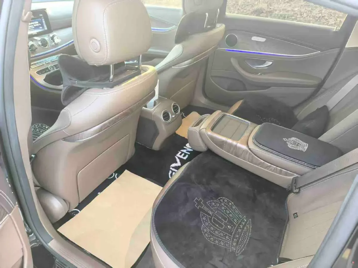 2020 Mercedes-Benz E Class 1.5T 184HP L4 9AT,autocango,china used car exporter,china ev exporter,chinese used car exporter,chinese used ev exporter