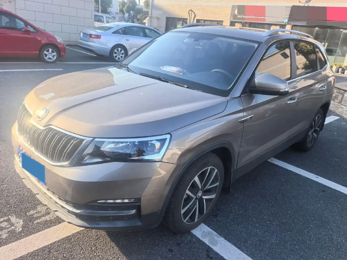 2020 Skoda Kamiq 1.5L 112HP L4 6AT,autocango,china used car exporter,china ev exporter,chinese used car exporter,chinese used ev exporter