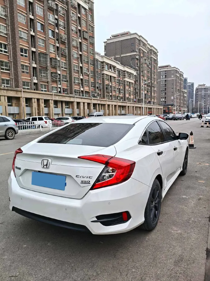 2019 Honda Civic 1.5T 177HP L4 CVT,autocango,china used car exporter,china ev exporter,chinese used car exporter,chinese used ev exporter