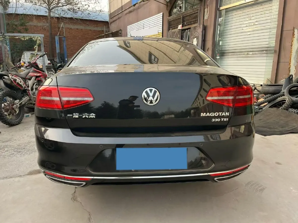 2020 Volkswagen Magotan 2.0T 186HP L4 7DCT,autocango,china used car exporter,china ev exporter,chinese used car exporter,chinese used ev exporter