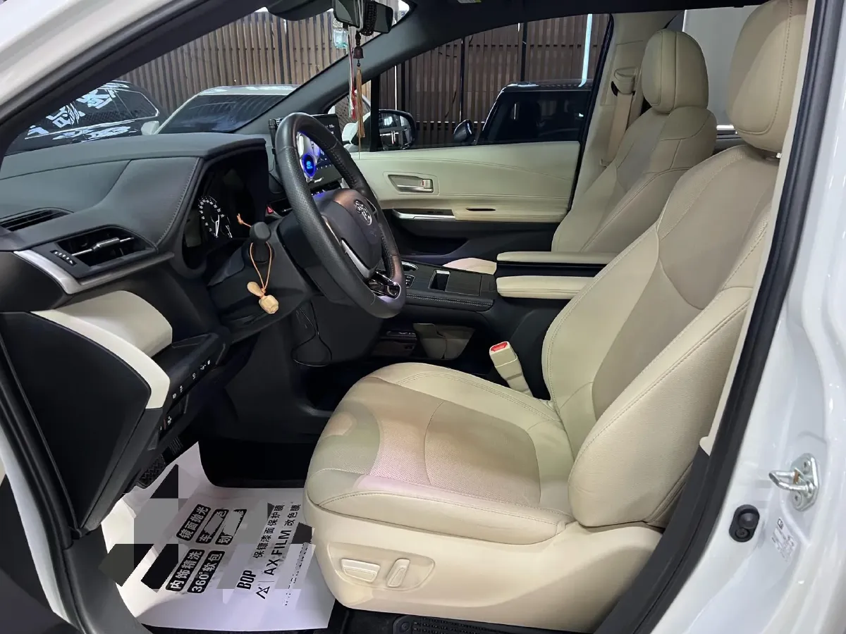2023 Toyota Sienna 2.5L 189HP L4 E-CVT Hybrid,autocango,china used car exporter,china ev exporter,chinese used car exporter,chinese used ev exporter