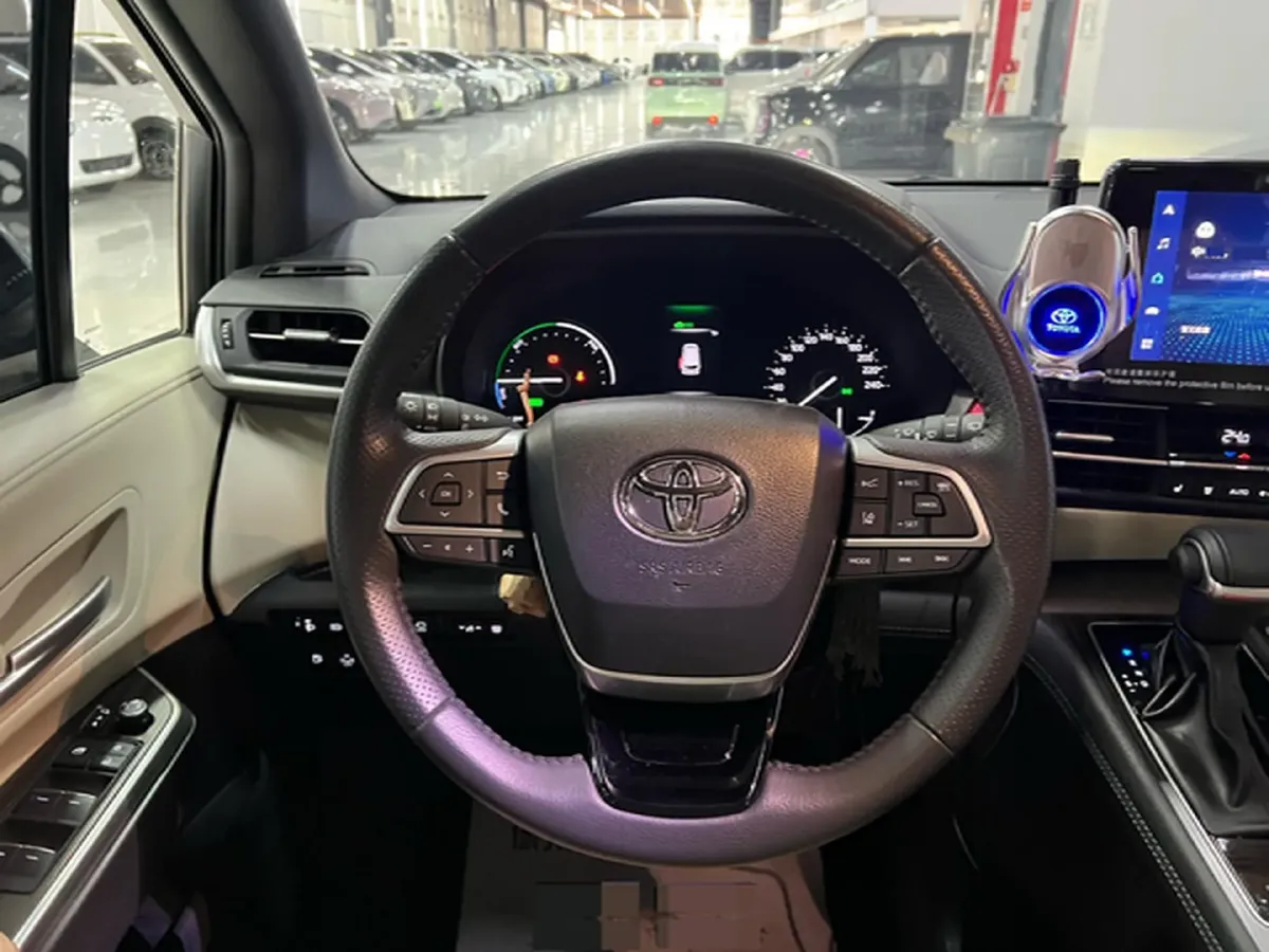 2023 Toyota Sienna 2.5L 189HP L4 E-CVT Hybrid,autocango,china used car exporter,china ev exporter,chinese used car exporter,chinese used ev exporter