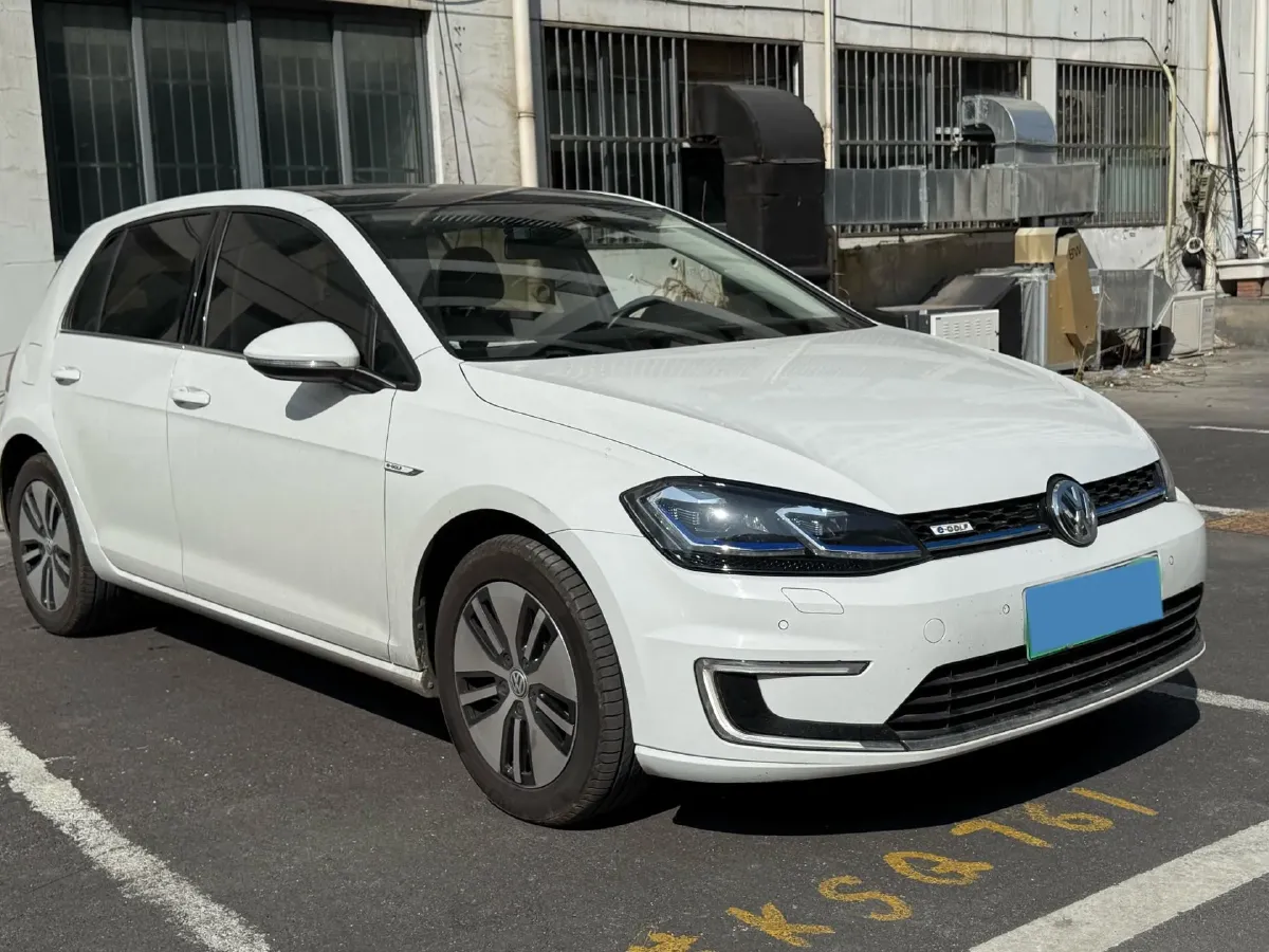 2020 Volkswagen Golf BEV 40KWH,autocango,china used car exporter,china ev exporter,chinese used car exporter,chinese used ev exporter