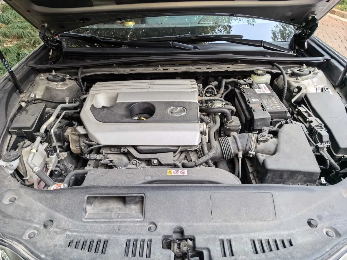 2020 Lexus ES 2.0L 173HP L4 CVT,autocango,china used car exporter,china ev exporter,chinese used car exporter,chinese used ev exporter