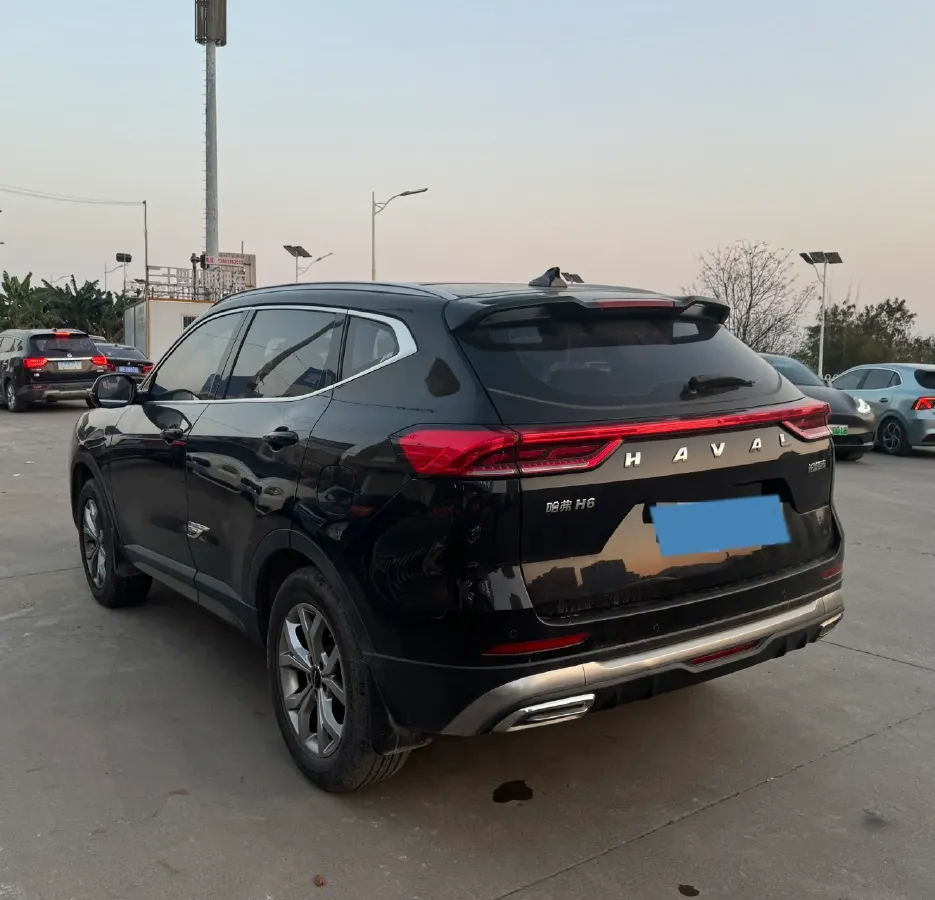 2021 Haval H6 1.5T 169HP L4 7DCT,autocango,china used car exporter,china ev exporter,chinese used car exporter,chinese used ev exporter