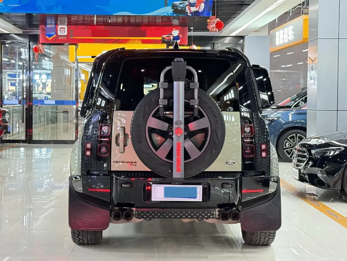 2023 Land Rover Defender 3.0T 400HP L6 8AT,autocango,china used car exporter,china ev exporter,chinese used car exporter,chinese used ev exporter