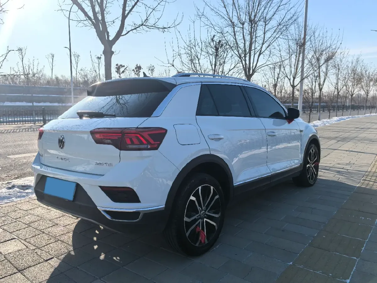 2022 Volkswagen T-Roc 1.4T 150HP L4 7DCT,autocango,china used car exporter,china ev exporter,chinese used car exporter,chinese used ev exporter
