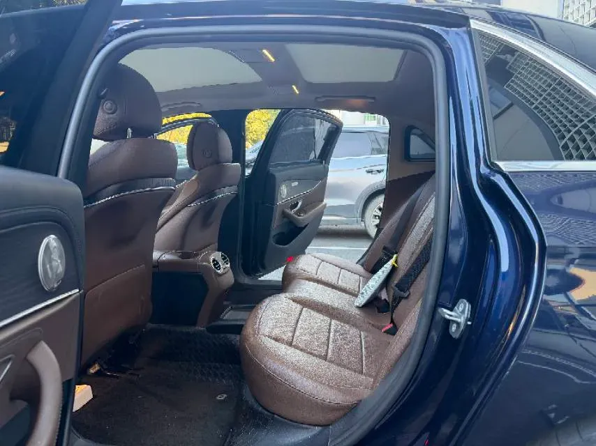 2020 Mercedes-Benz E Class 1.5T 184HP L4 9AT,autocango,china used car exporter,china ev exporter,chinese used car exporter,chinese used ev exporter