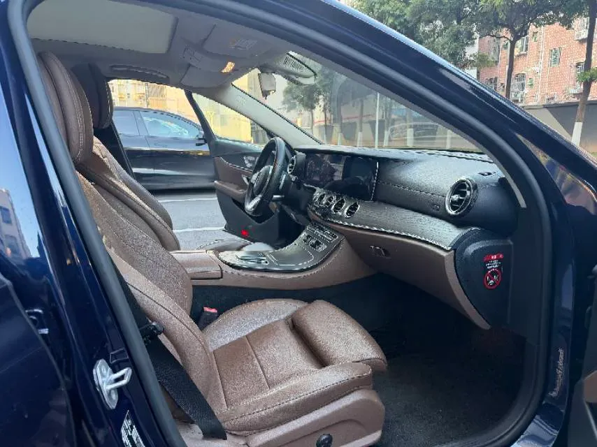 2020 Mercedes-Benz E Class 1.5T 184HP L4 9AT,autocango,china used car exporter,china ev exporter,chinese used car exporter,chinese used ev exporter