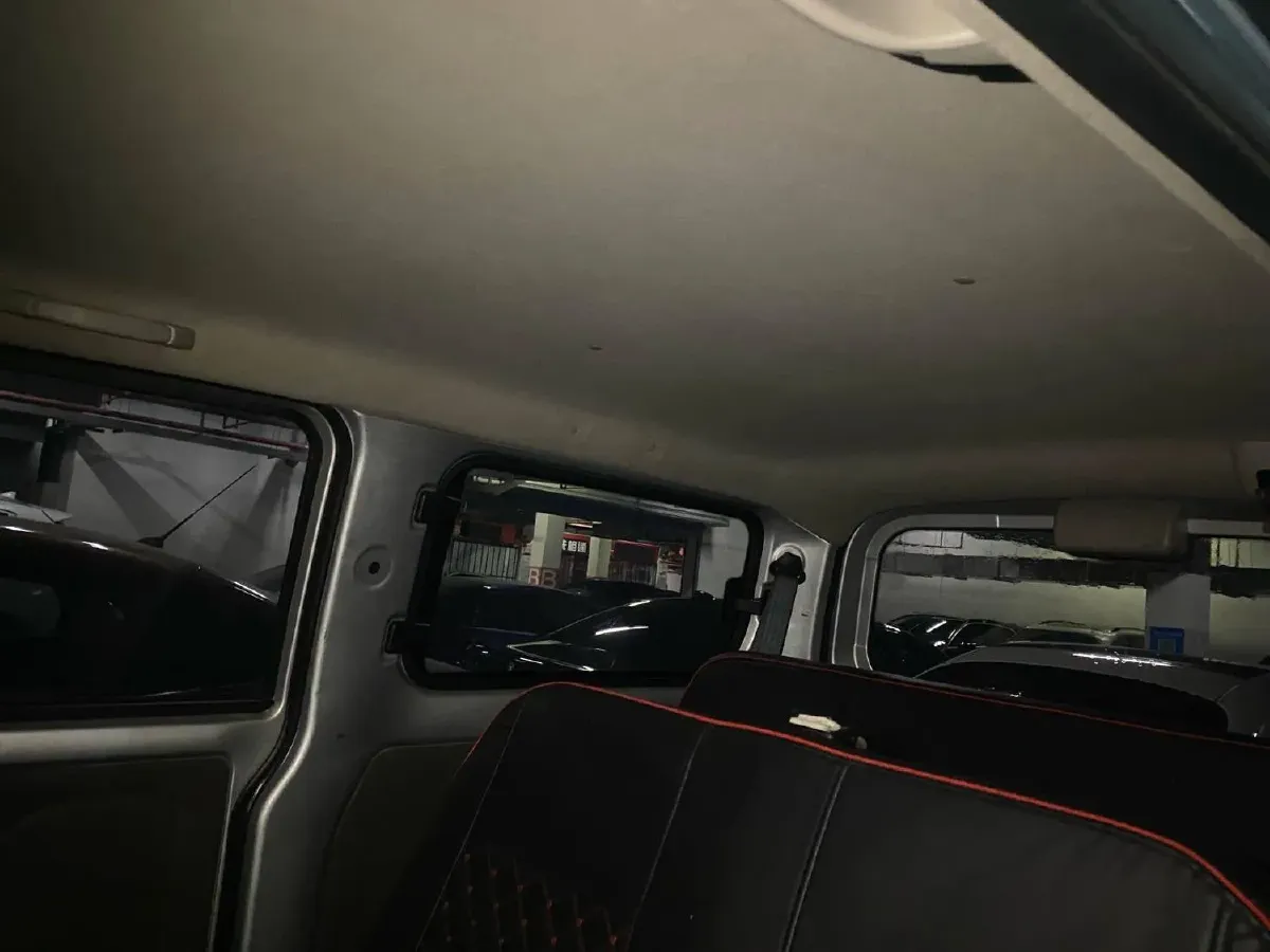 2018 WuLing RongGuang V 1.2L 88HP L4 5MT,autocango,china used car exporter,china ev exporter,chinese used car exporter,chinese used ev exporter