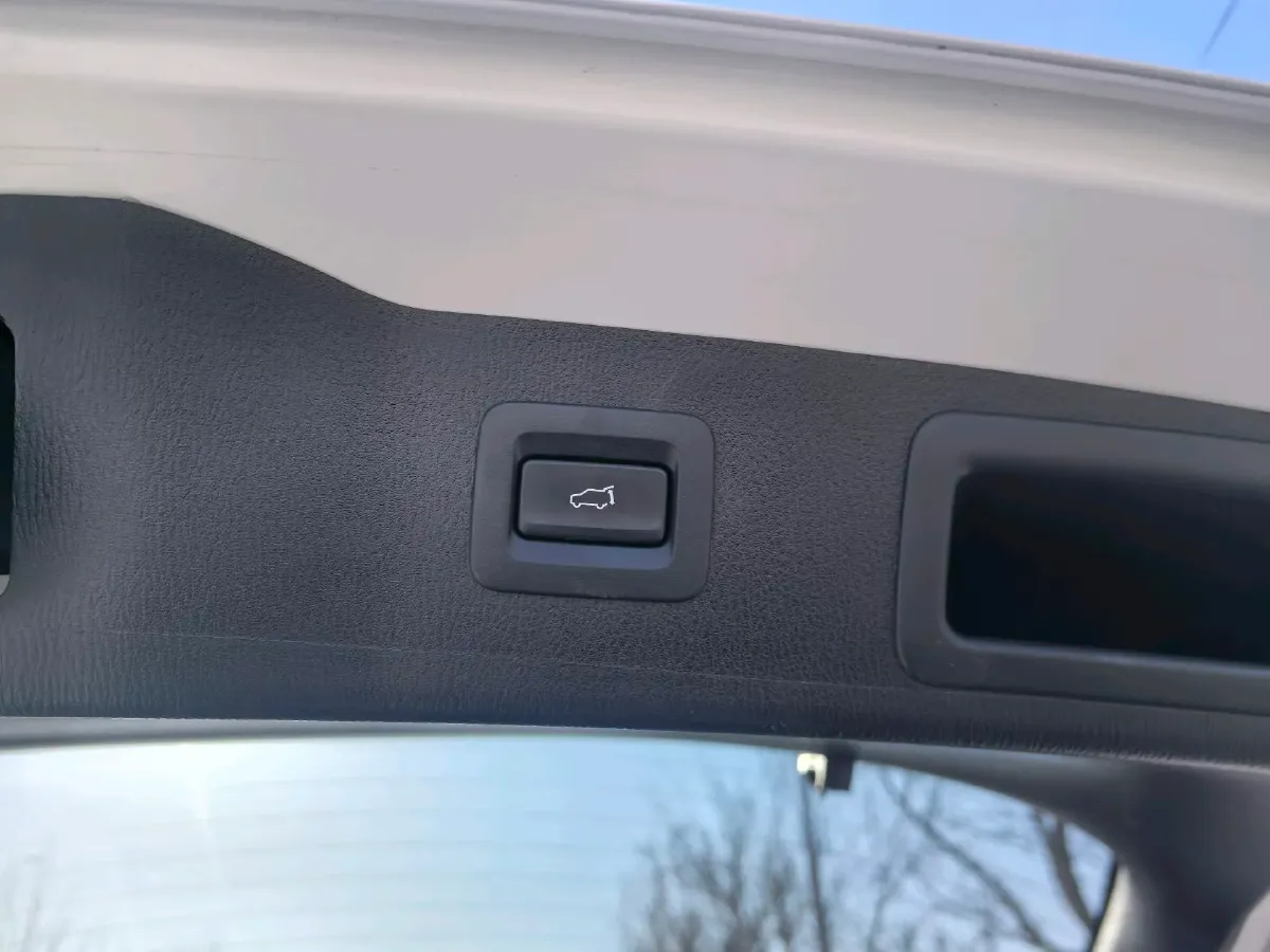 2022 MAXUS XinTu V90 2.0T 150HP L4 6AT,autocango,china used car exporter,china ev exporter,chinese used car exporter,chinese used ev exporter