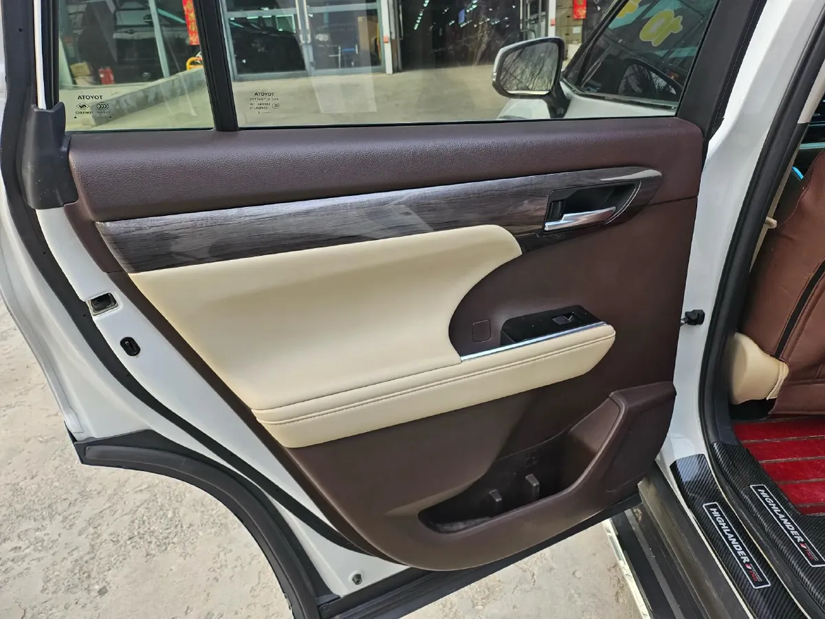 2022 Toyota Highlander 2.5L 192HP L4 E-CVT Hybrid,autocango,china used car exporter,china ev exporter,chinese used car exporter,chinese used ev exporter